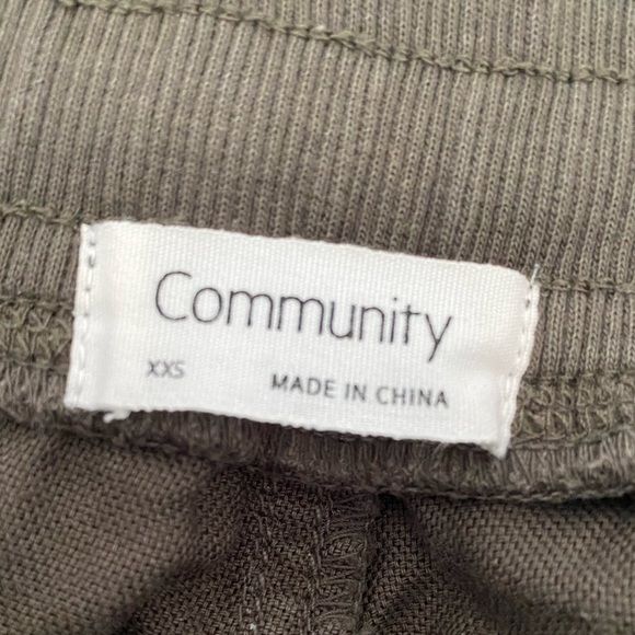 Community Linen cebu Joggers from Aritzia - Picture 2 of 6